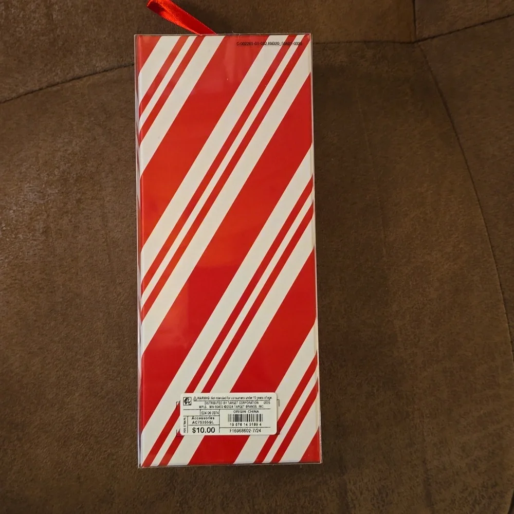 GIVEAWAY - Picture 2 of 2